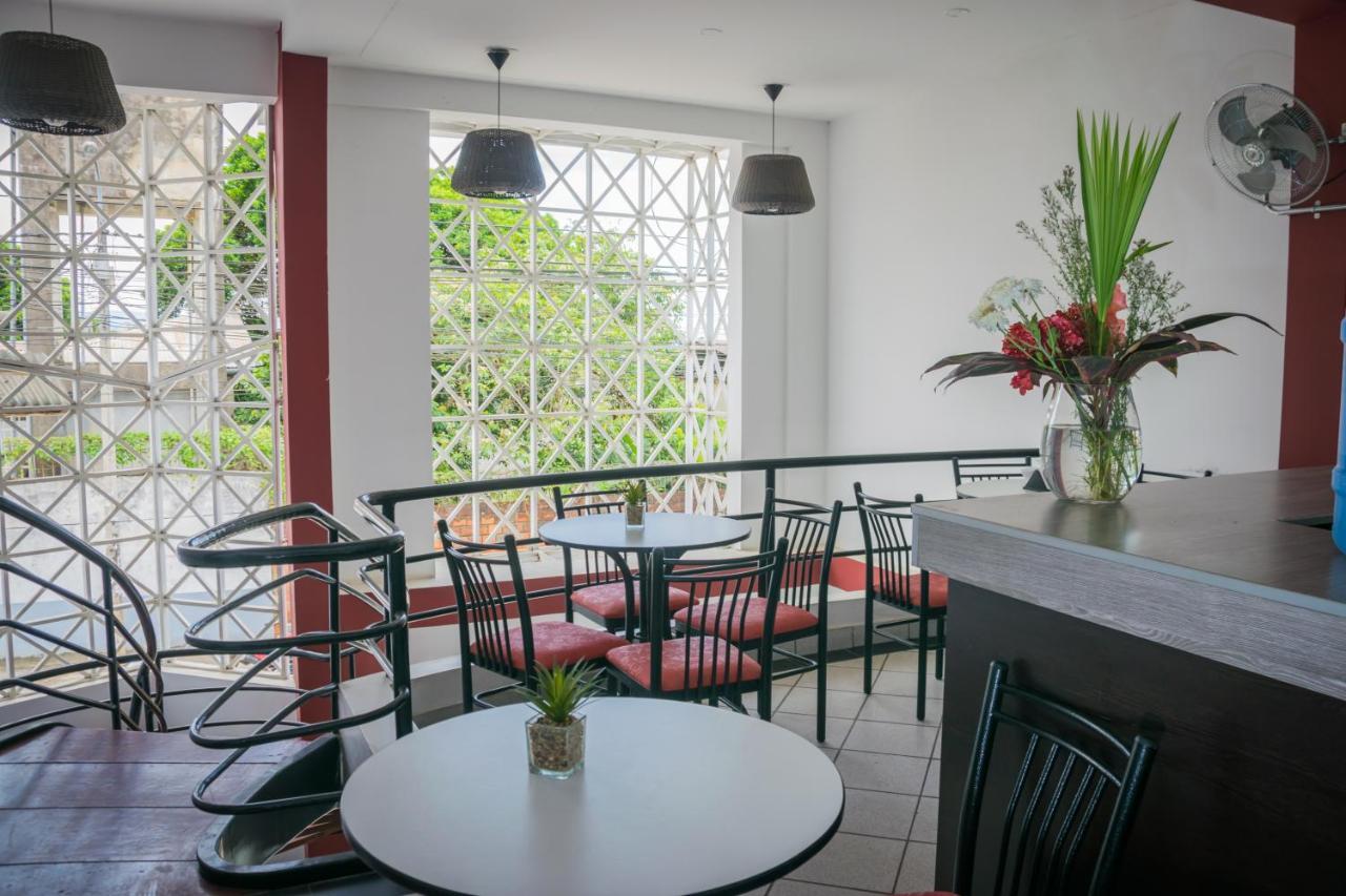 Hostal CENTRIKA Tarapoto Exterior foto
