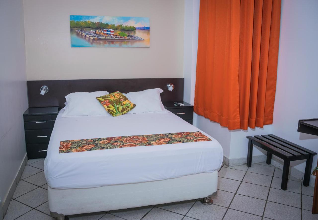 Hostal CENTRIKA Tarapoto Exterior foto